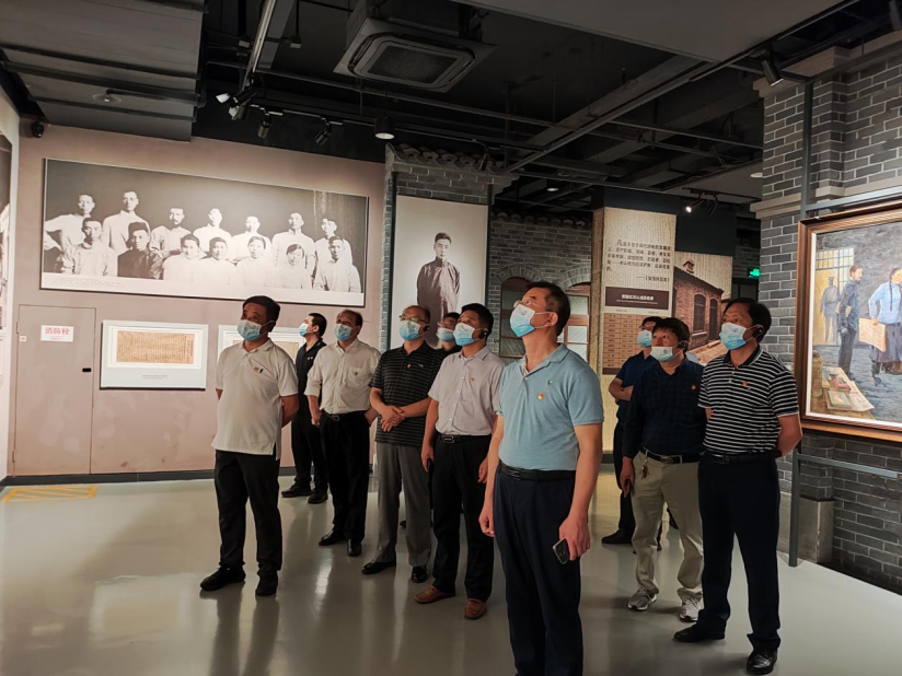 深刻领悟“两个确立”决定性意义 坚决担起“勇挑大梁”重大责任——ug环球集团“迎接二十大，勇担新使命”主题教育培训班综述