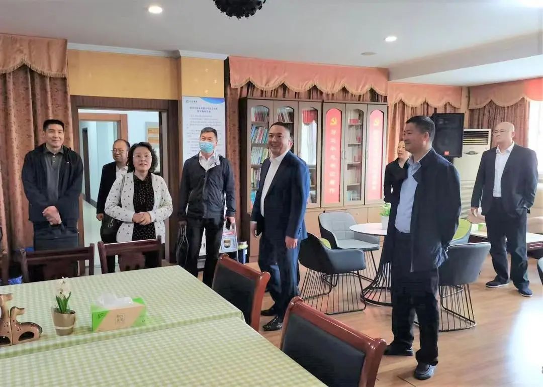 省部属企事业工会来ug环球集团调研指导职代会制度规范化建设及作用发挥情况